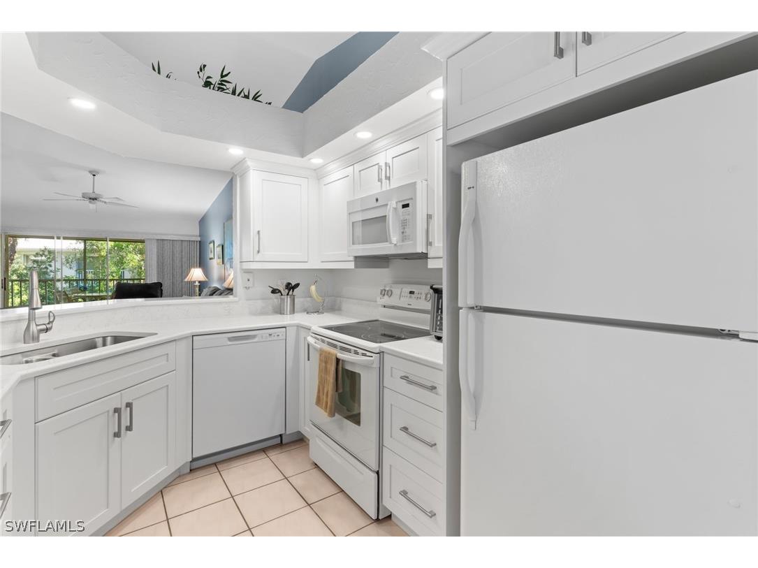864 Gulf Pavilion Drive #202 Naples FL 34108 226005454 image7