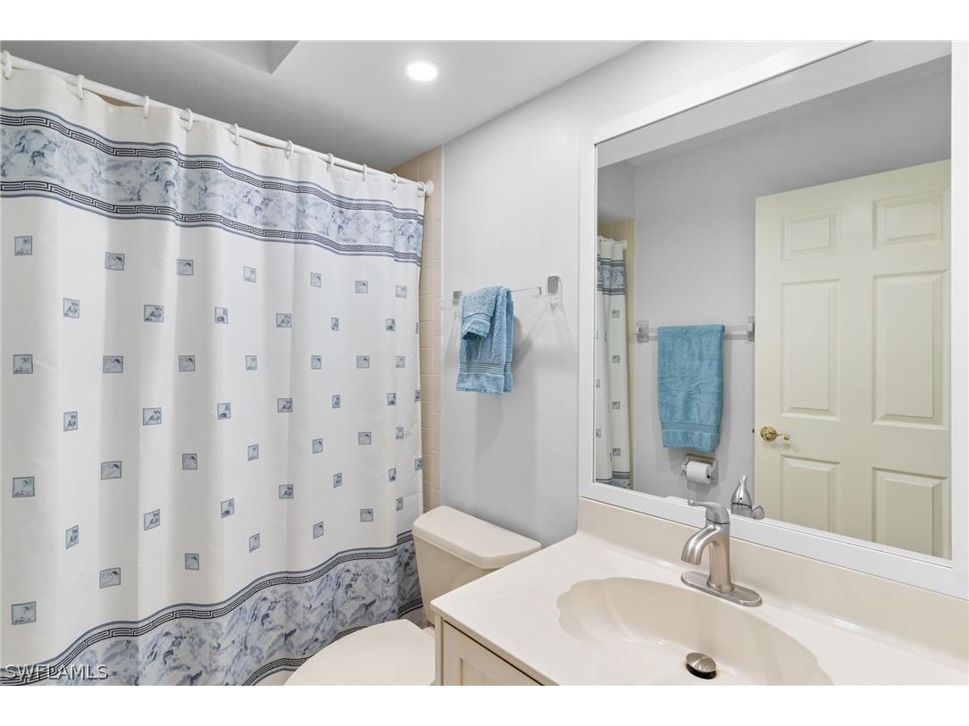 864 Gulf Pavilion Drive #202 Naples FL 34108 226005454 image9