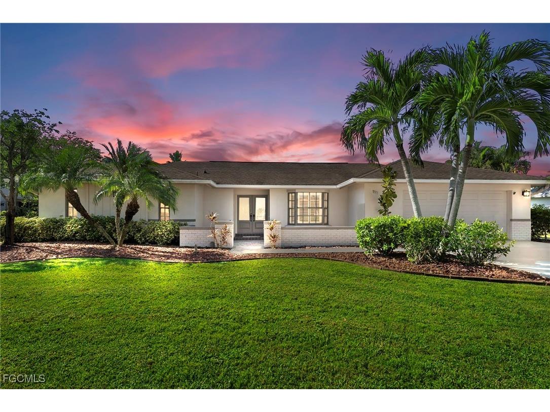 864 S Town And River Drive Fort Myers FL 33919 2025016825 image1