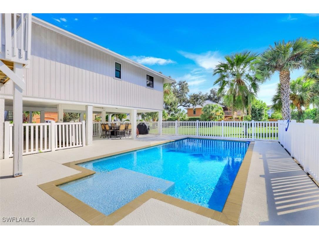 864 Swan Drive Marco Island FL 34145 225007053 image1