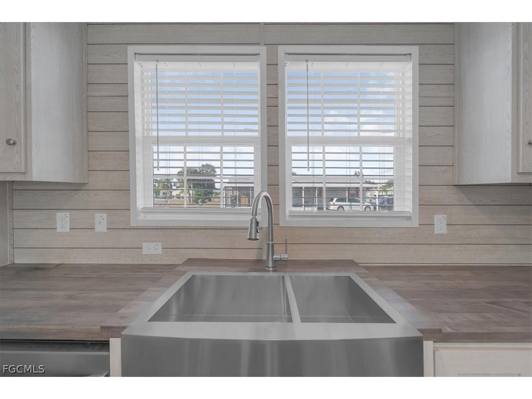 864 Yacht Club Way NW Moore Haven FL 33471 2026008587 image20