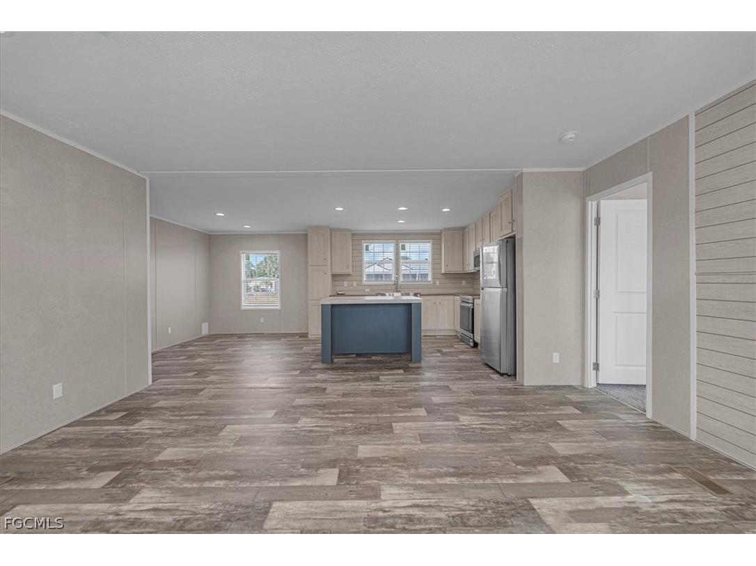 864 Yacht Club Way NW Moore Haven FL 33471 2026008587 image9