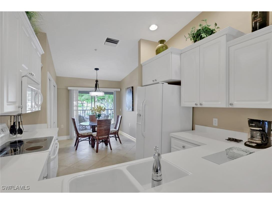 8640 Cedar Hammock Circle #524 Naples FL 34112 225081182 image14