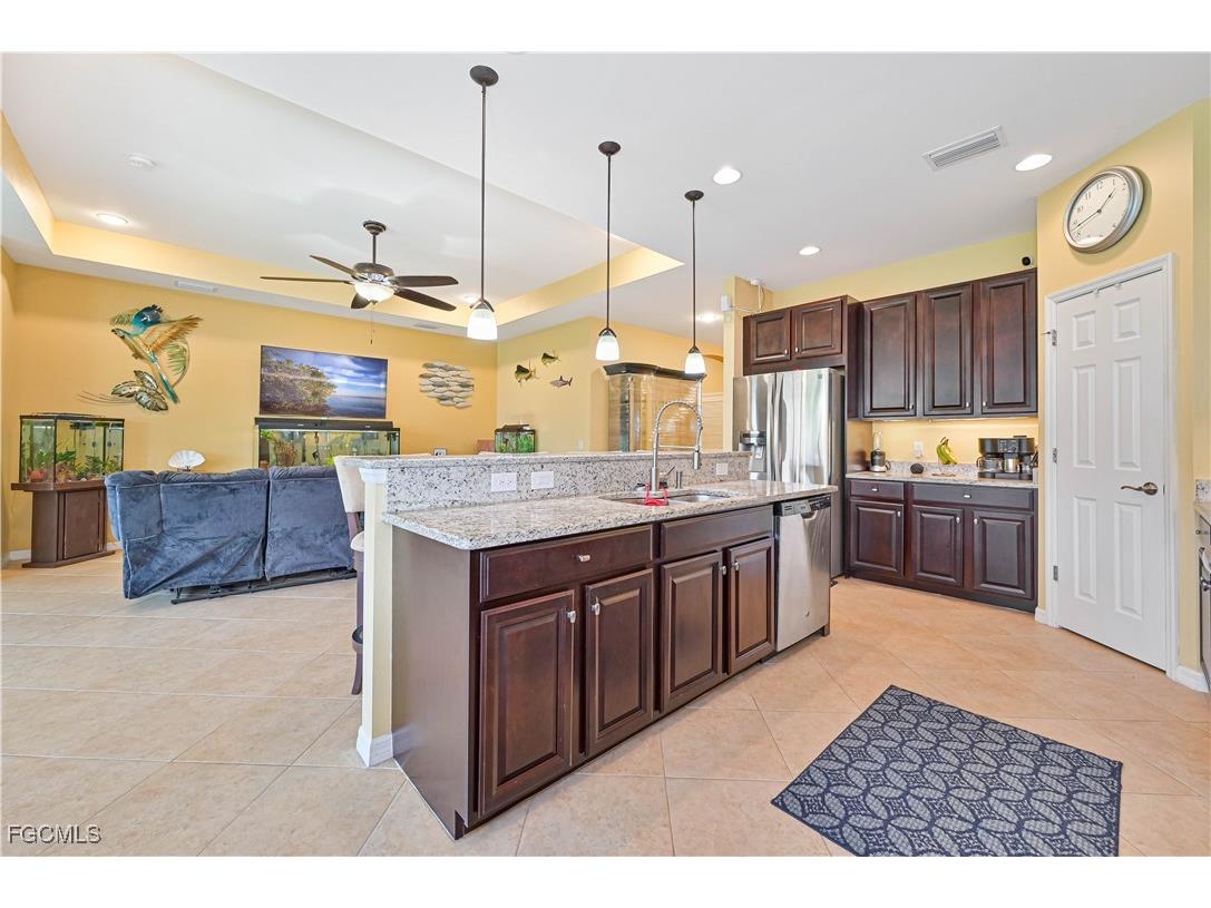 8641 Banyan Bay Boulevard Fort Myers FL 33908 2026005997 image2