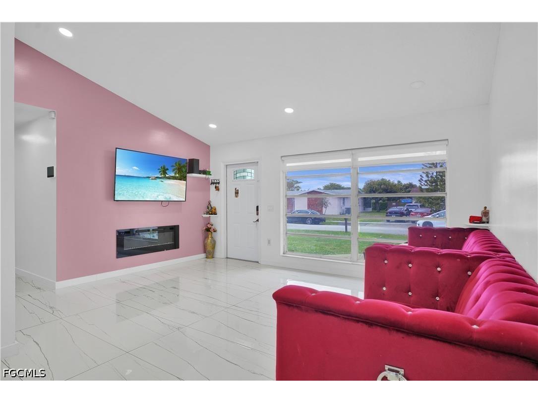 8641 NW 8th Street Pembroke Pines FL 33024 2026020075 image10