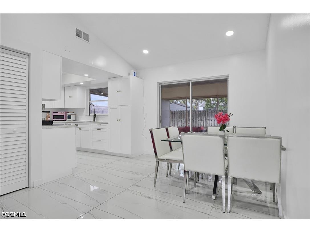 8641 NW 8th Street Pembroke Pines FL 33024 2026020075 image4