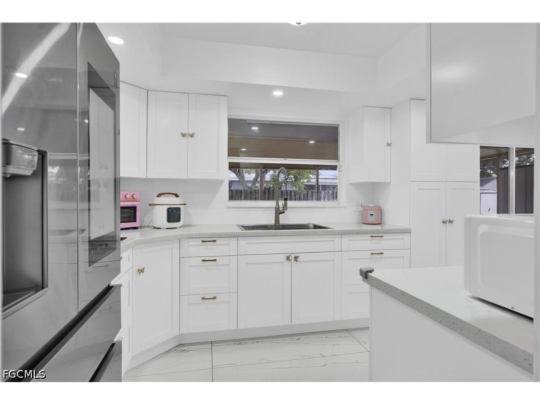 8641 NW 8th Street Pembroke Pines FL 33024 2026020075 image7