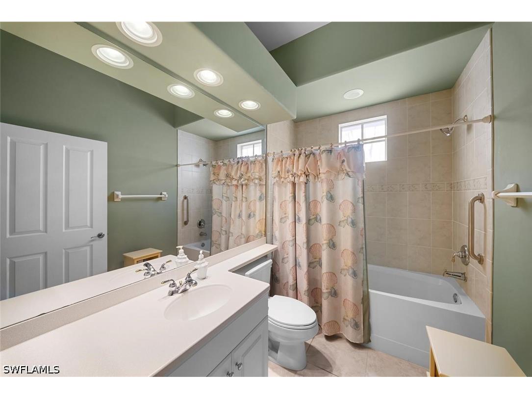 8641 Piazza Del Lago Circle #201 Estero FL 33928 226017900 image33