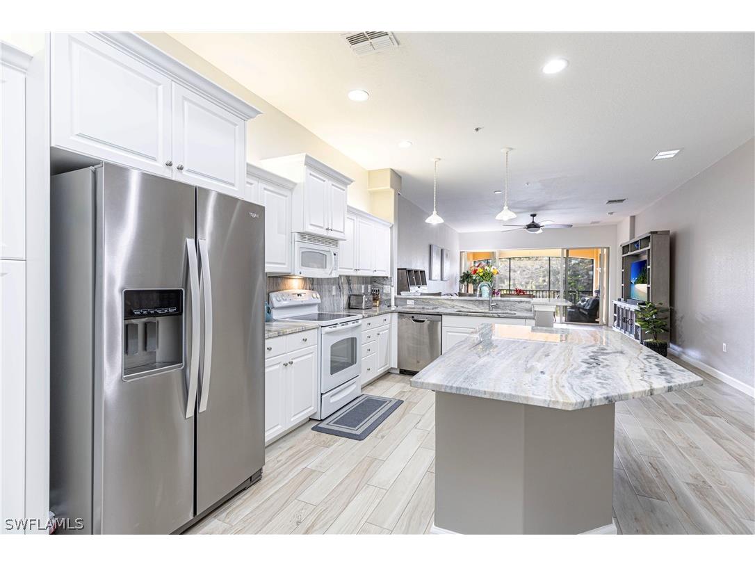 8641 Piazza Del Lago Circle #203 Estero FL 33928 226007405 image10