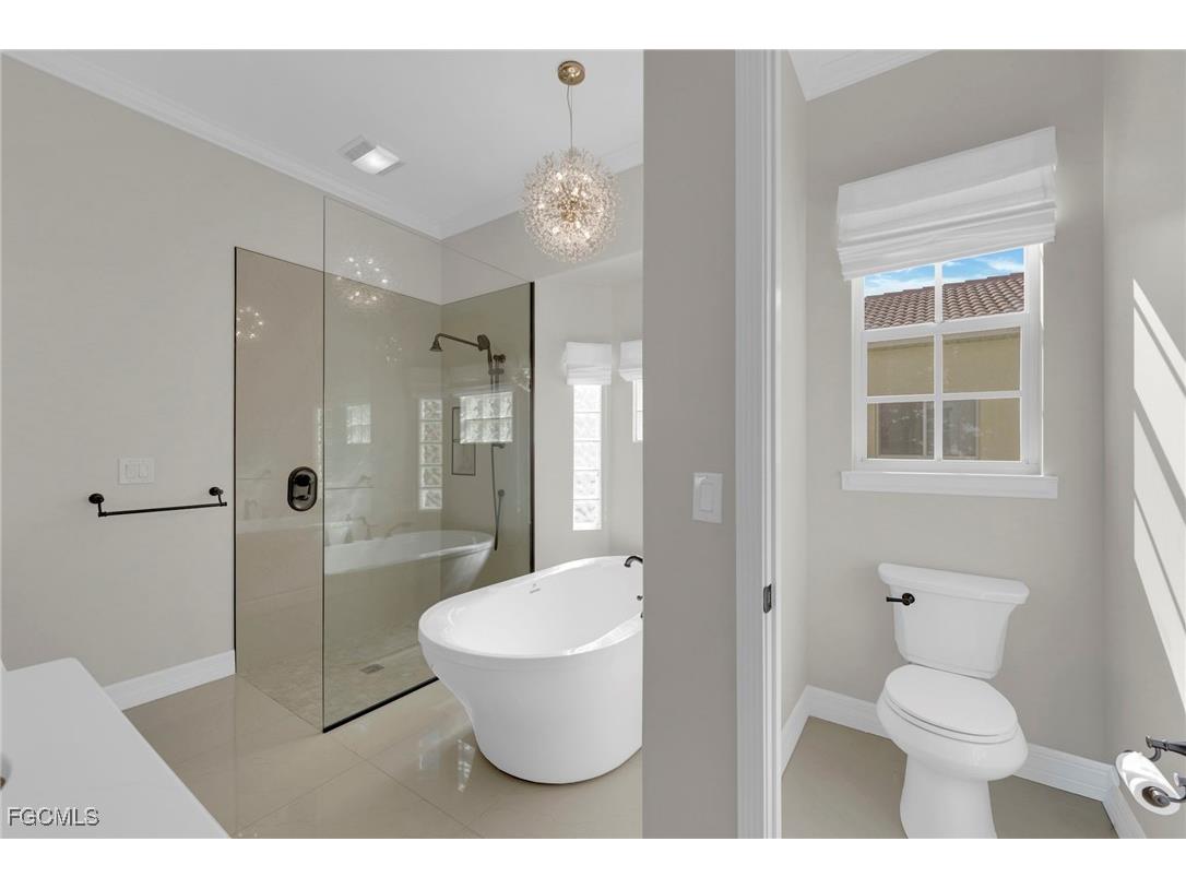 8642 S Lake Circle Fort Myers FL 33908 2025014452 image19