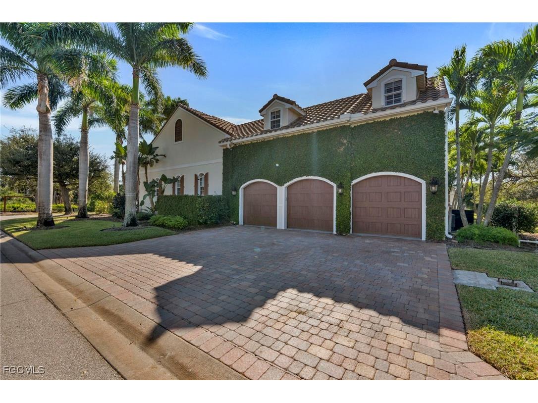 8642 S Lake Circle Fort Myers FL 33908 2025014452 image3