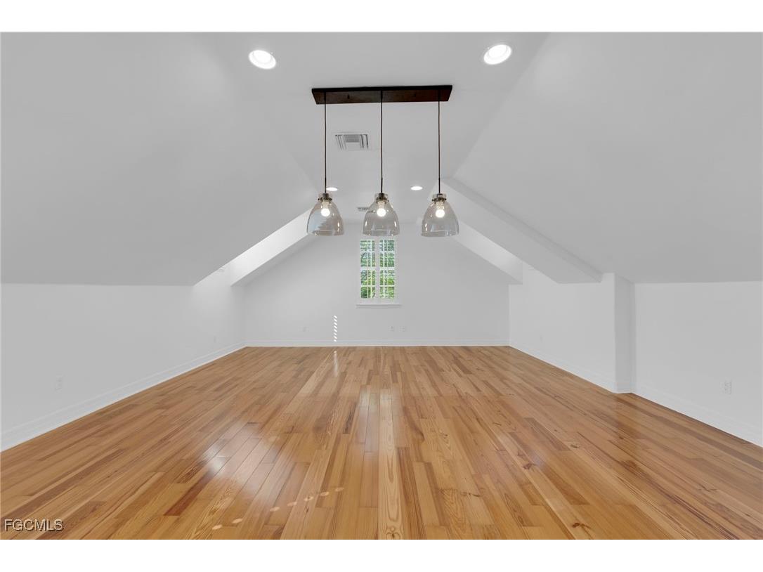 8642 S Lake Circle Fort Myers FL 33908 2025014452 image35