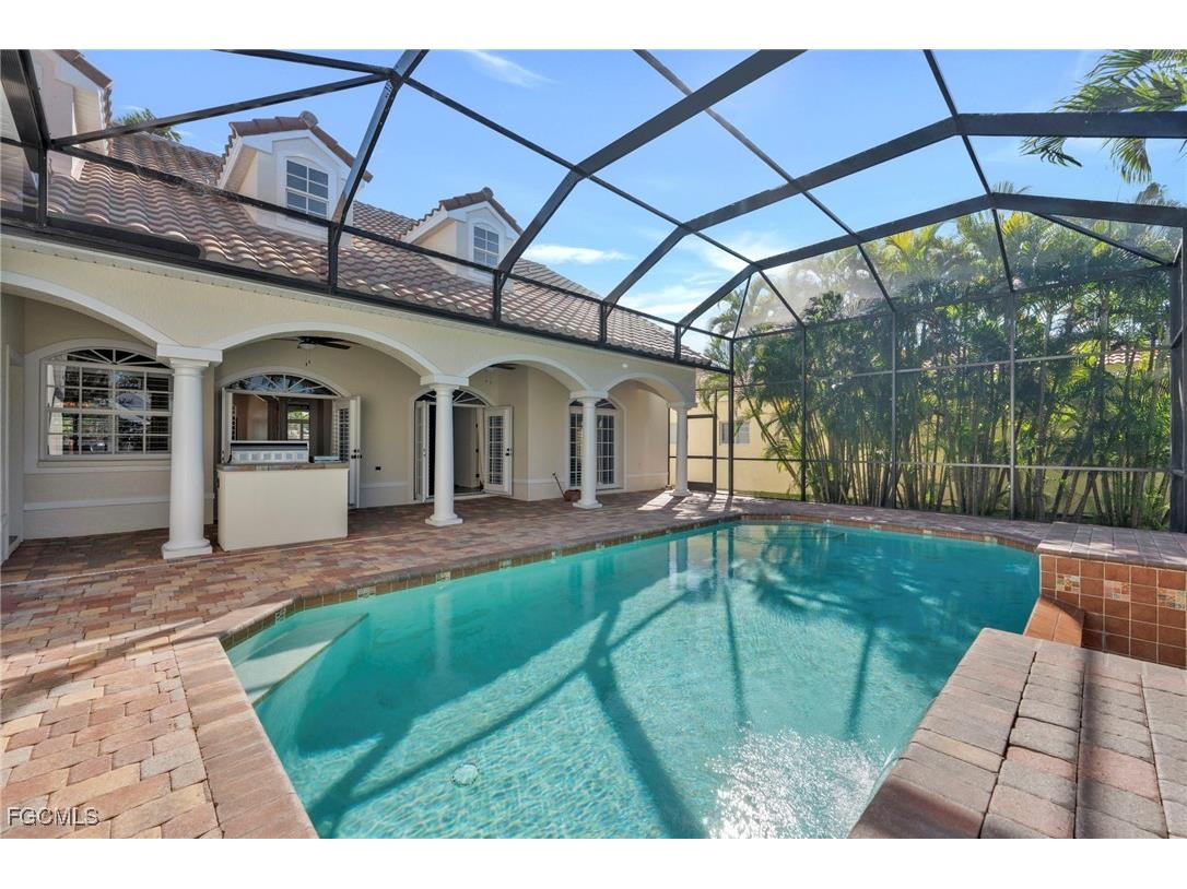 8642 S Lake Circle Fort Myers FL 33908 2025014452 image4