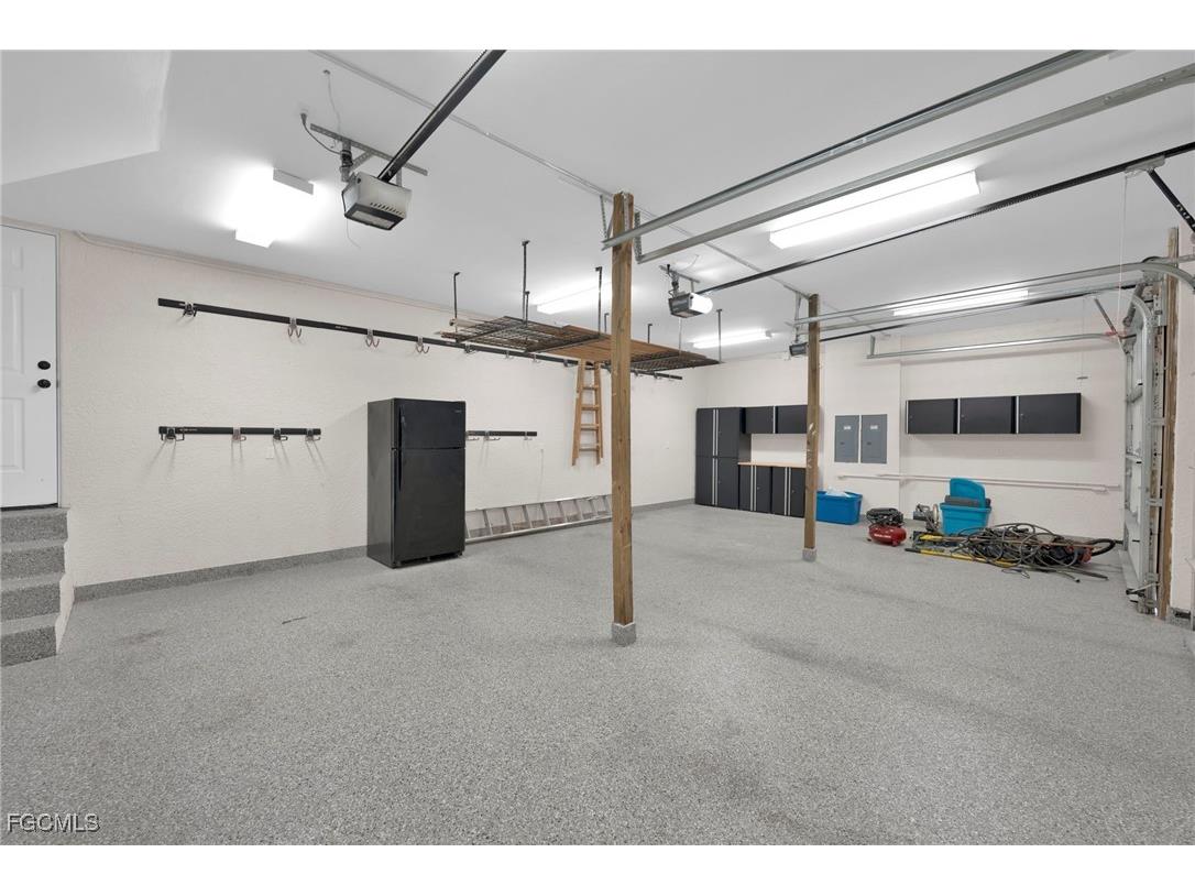 8642 S Lake Circle Fort Myers FL 33908 2025014452 image41