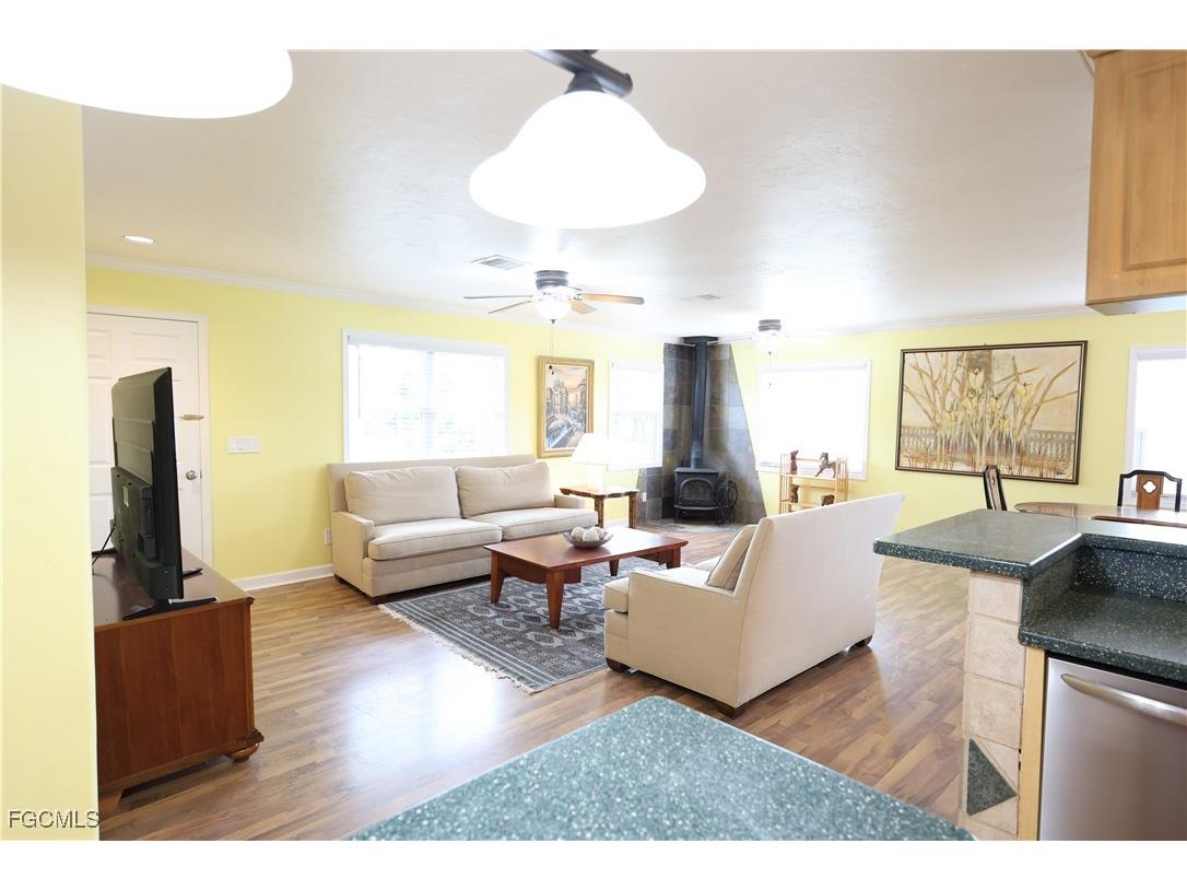 8642 Whispering Pines Drive Saint James City FL 33956 2025016327 image19