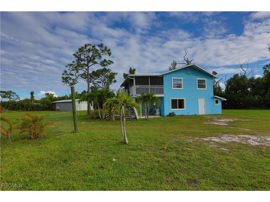 8642 Whispering Pines Drive Saint James City FL 33956 2025016327 image2