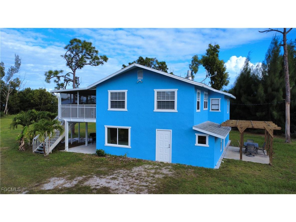 8642 Whispering Pines Drive Saint James City FL 33956 2025016327 image41