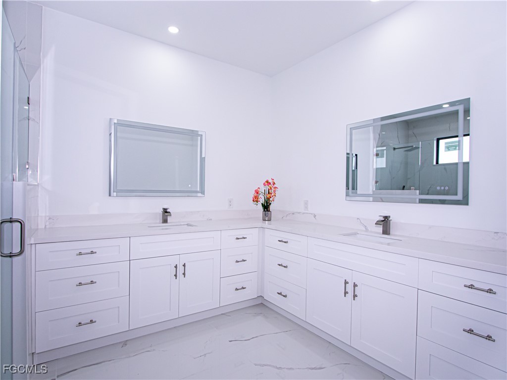 865 Chipley Street Lehigh Acres FL 33974 2025017043 image17