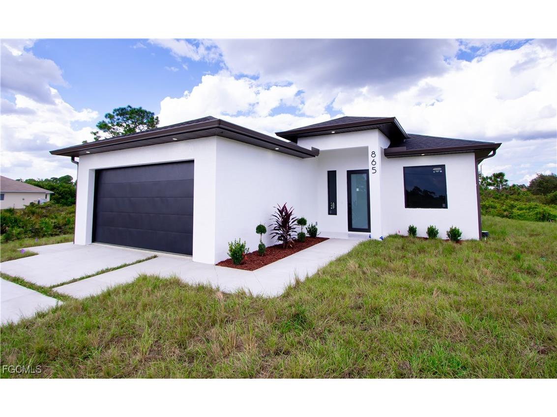 865 Chipley Street Lehigh Acres FL 33974 2025017043 image2