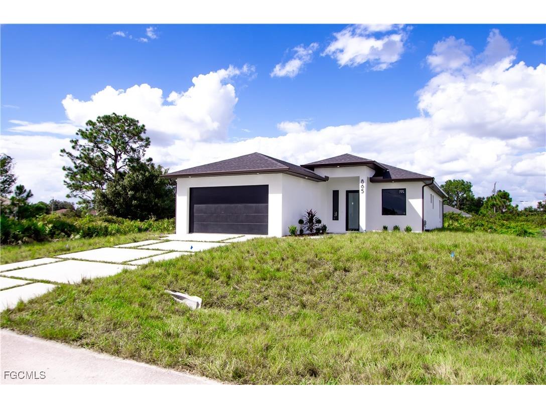 865 Chipley Street Lehigh Acres FL 33974 2025017043 image4