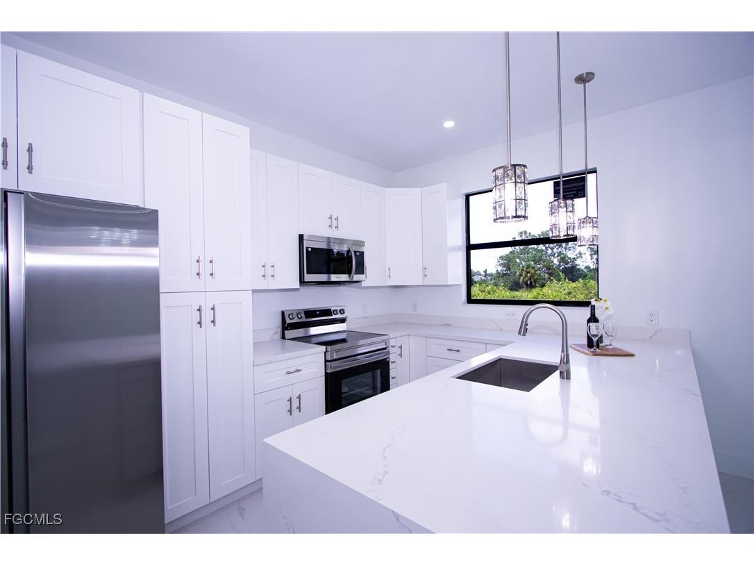 865 Chipley Street Lehigh Acres FL 33974 2025017043 image8