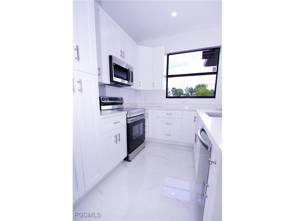 865 Chipley Street Lehigh Acres FL 33974 2025017043 image9