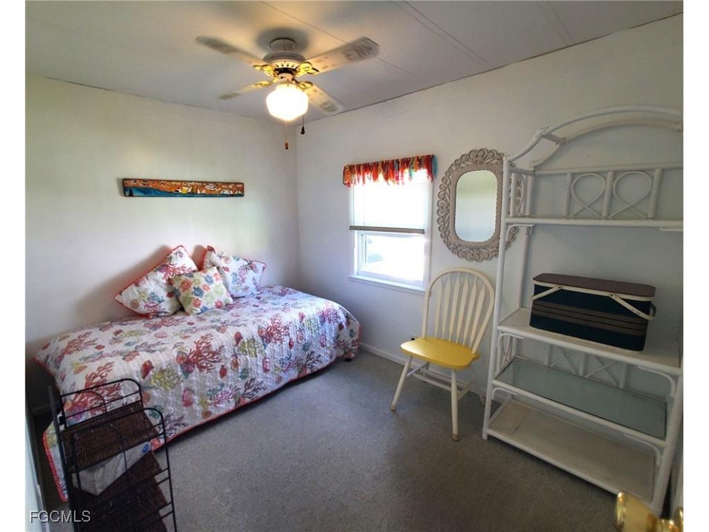 865 Moonlight Drive North Fort Myers FL 33917 2025011733 image11