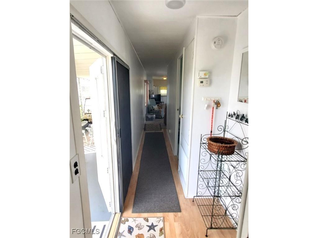 865 Moonlight Drive North Fort Myers FL 33917 2025011733 image15