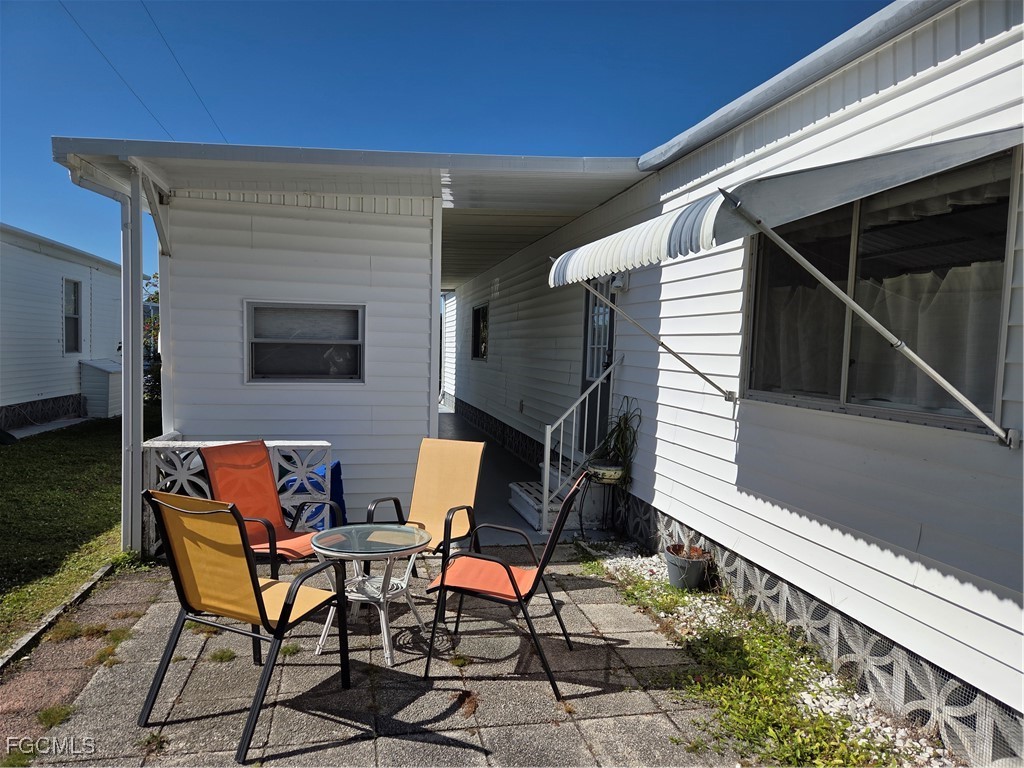 865 Moonlight Drive North Fort Myers FL 33917 2025011733 image16