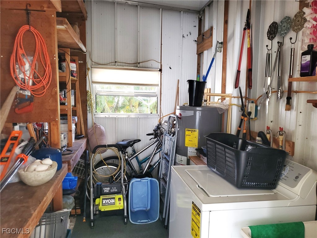 865 Moonlight Drive North Fort Myers FL 33917 2025011733 image18