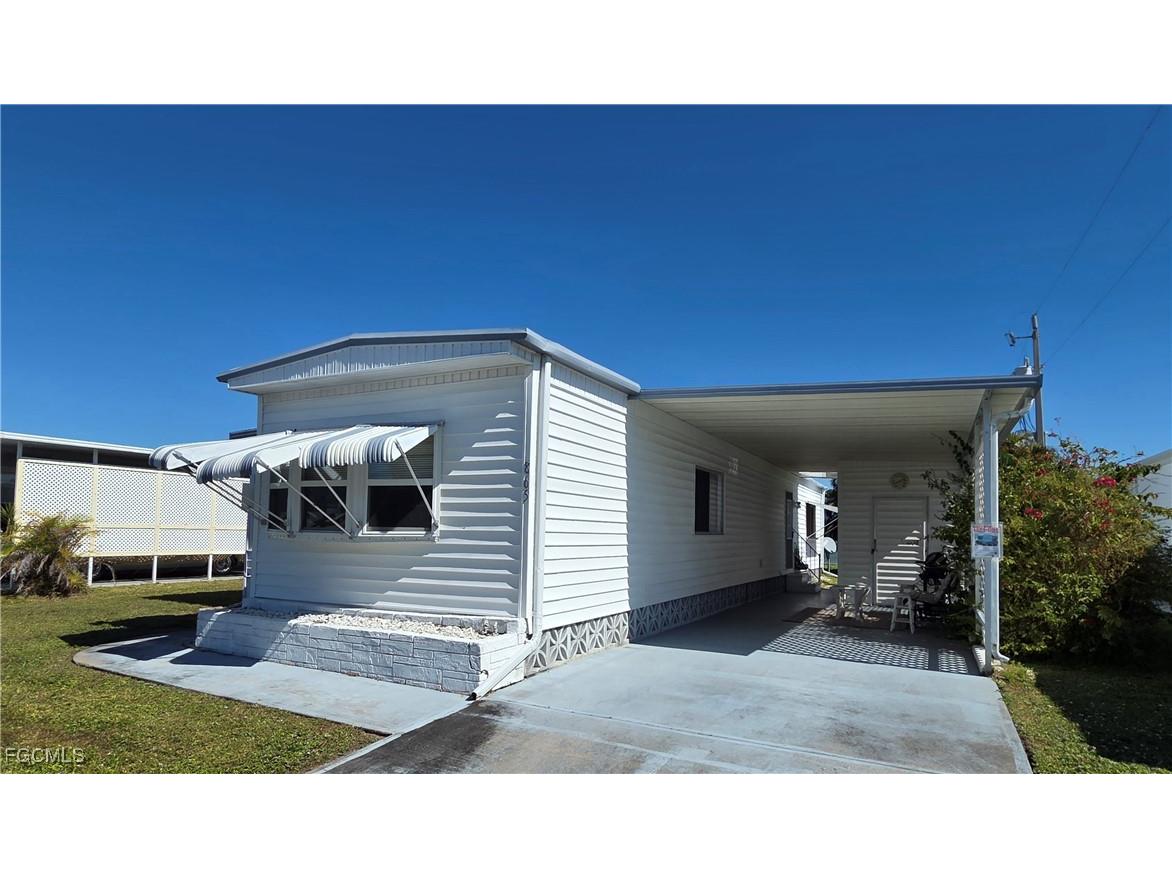 865 Moonlight Drive North Fort Myers FL 33917 2025011733 image20