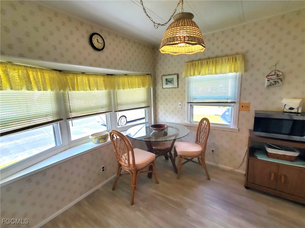 865 Moonlight Drive North Fort Myers FL 33917 2025011733 image6