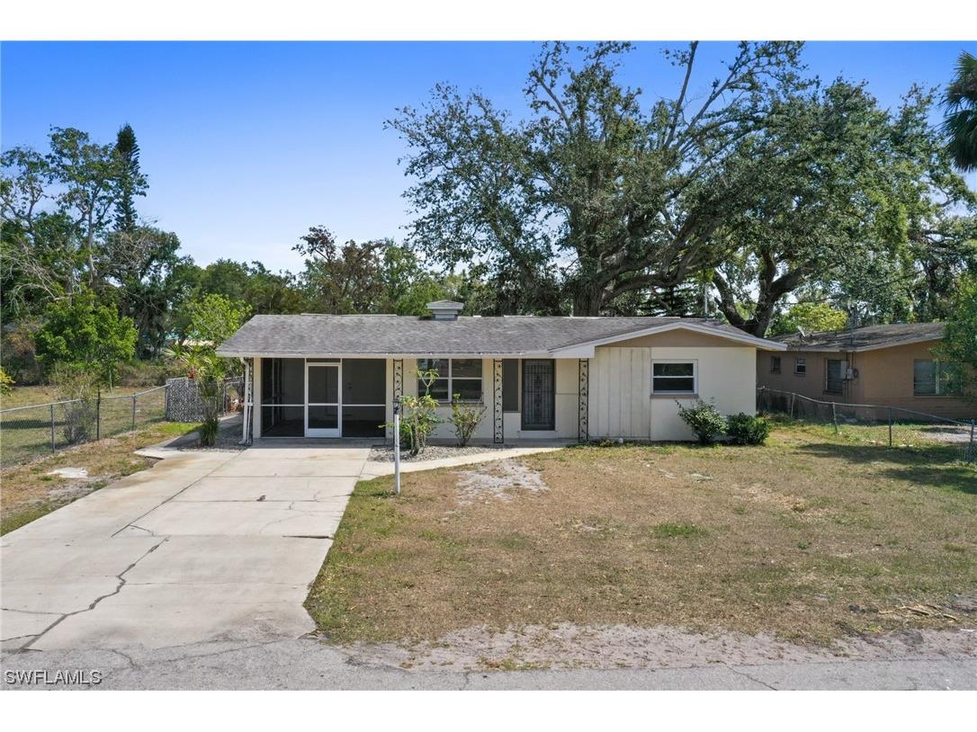 865 Van Buren Street Fort Myers FL 33916 223024956 image1