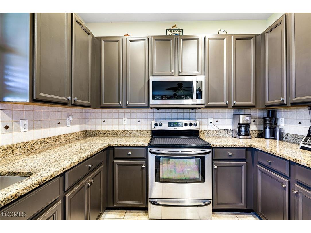 8657 Sumner Avenue Fort Myers FL 33908 2025015355 image7