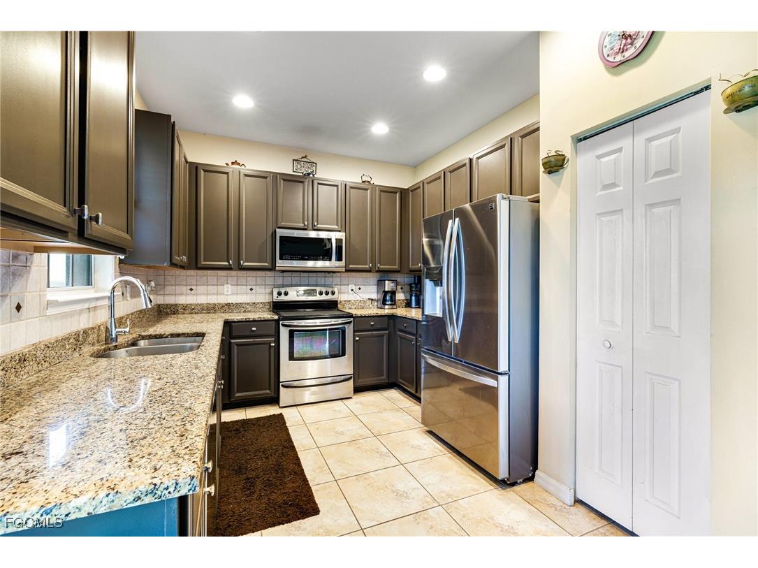 8657 Sumner Avenue Fort Myers FL 33908 2025015355 image8