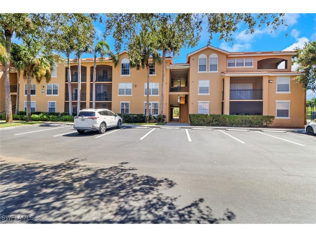 8659 River Homes Lane #105 Bonita Springs FL 34135 225073264 image1