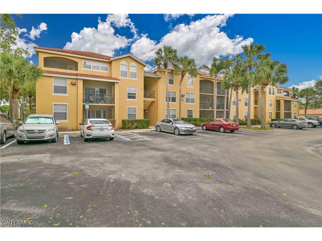 8659 River Homes Lane #1202 Bonita Springs FL 34135 223085642 image1