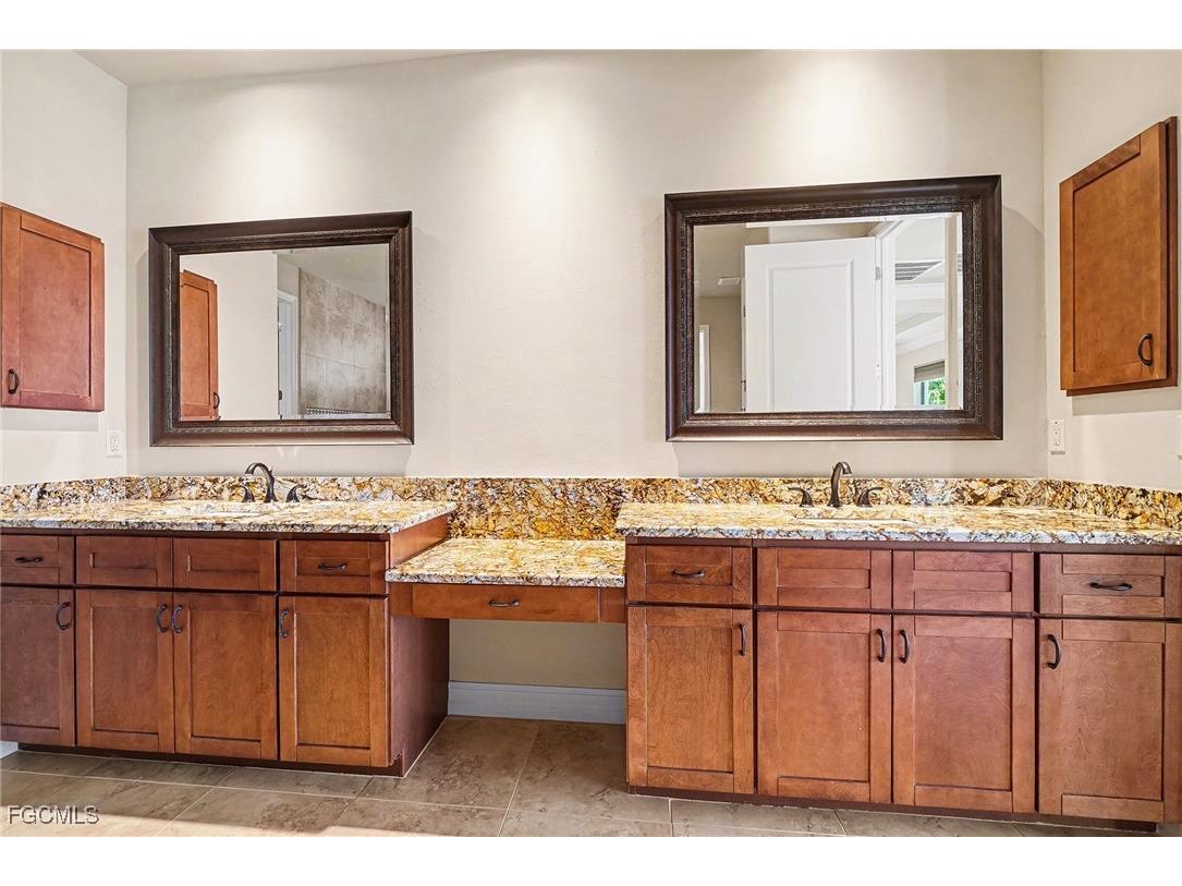 866 Cal Cove Drive Fort Myers FL 33919 2026000996 image32