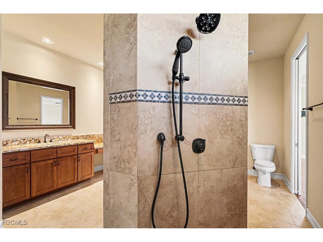 866 Cal Cove Drive Fort Myers FL 33919 2026000996 image33