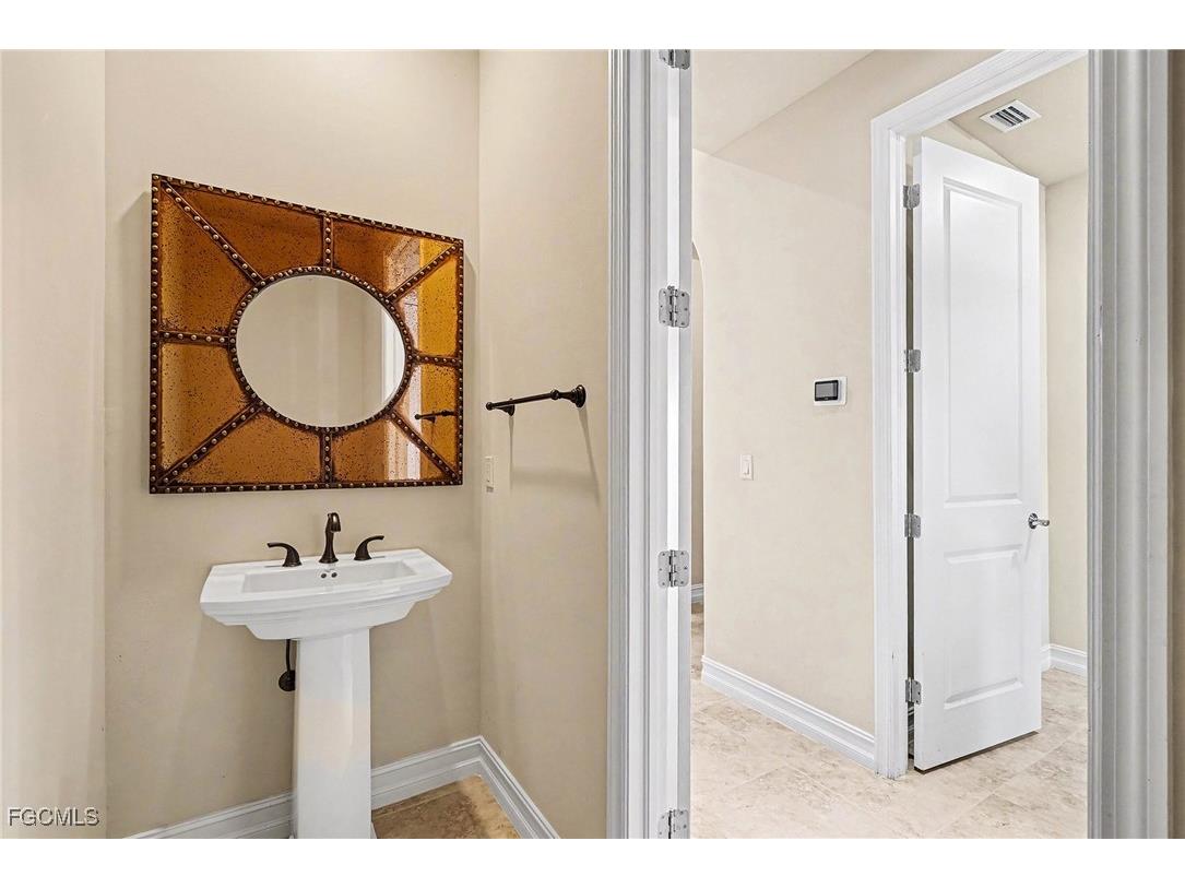 866 Cal Cove Drive Fort Myers FL 33919 2026000996 image47