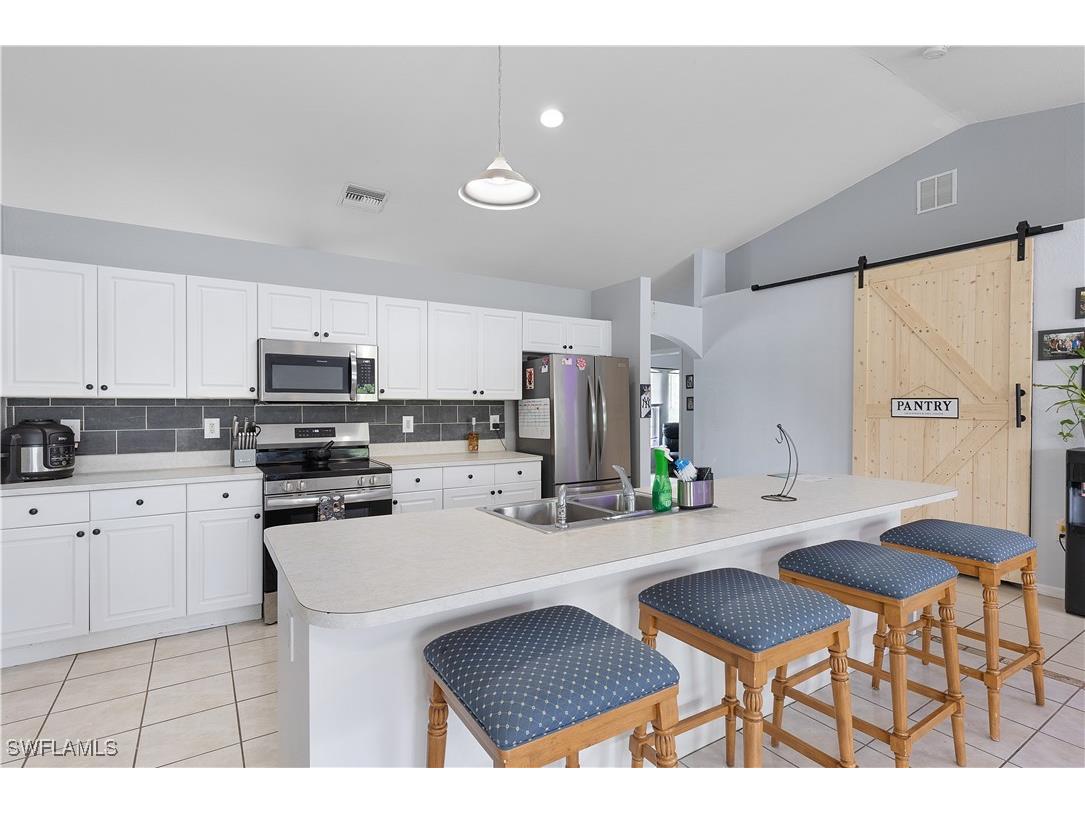 866 Carbon Street E Lehigh Acres FL 33974 225054012 image4