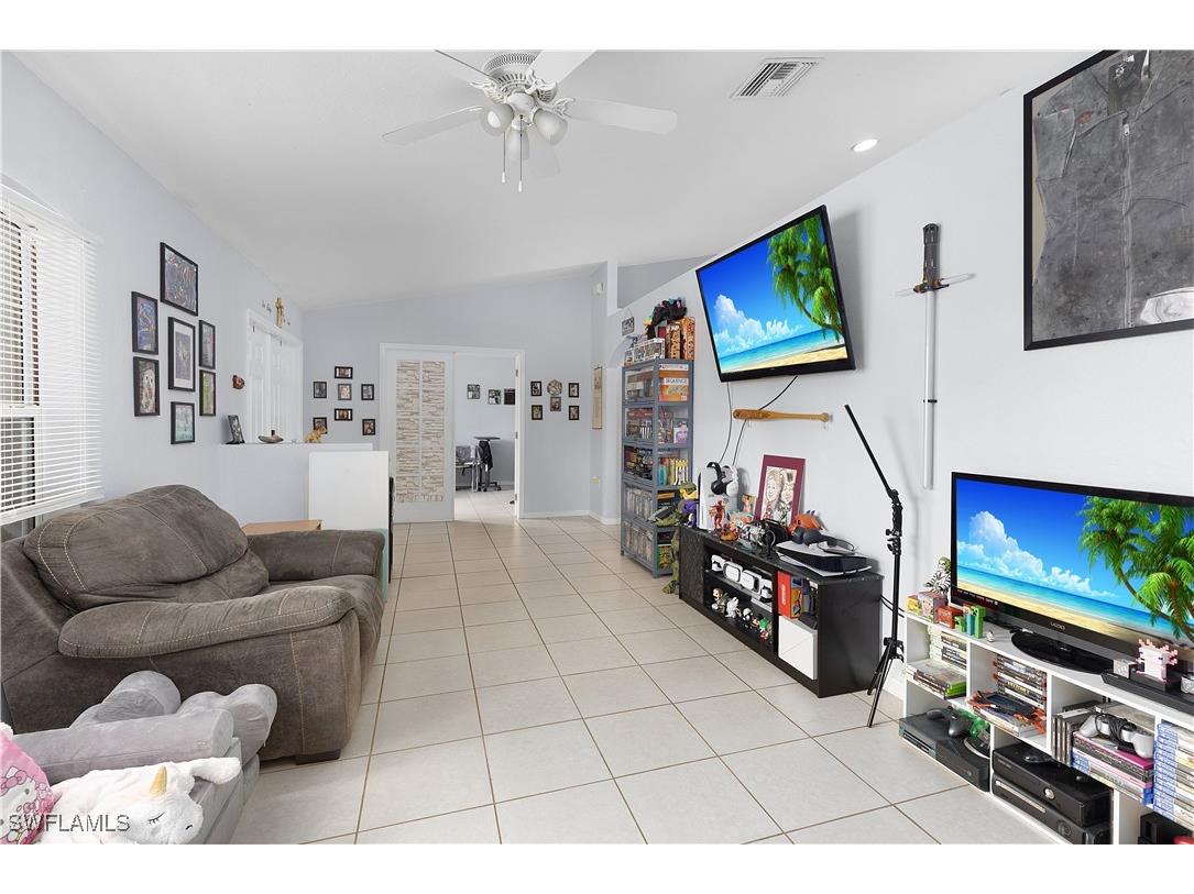 866 Carbon Street E Lehigh Acres FL 33974 225054012 image9