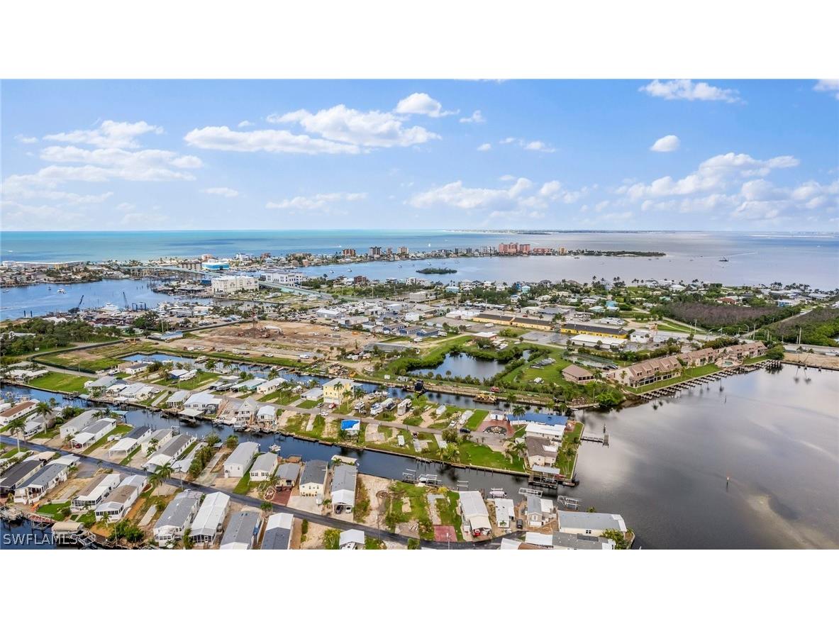 866 Oak Street Fort Myers Beach FL 33931 226010069 image10