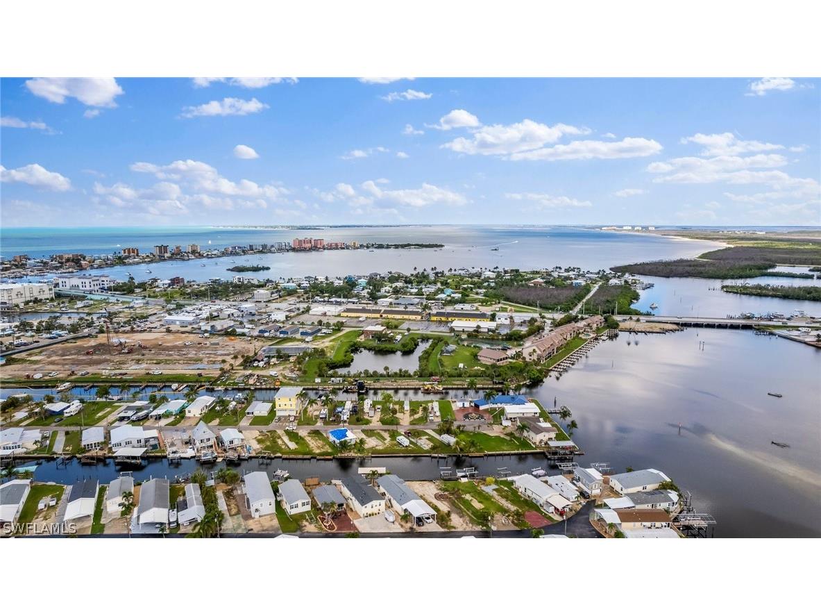 866 Oak Street Fort Myers Beach FL 33931 226010069 image11