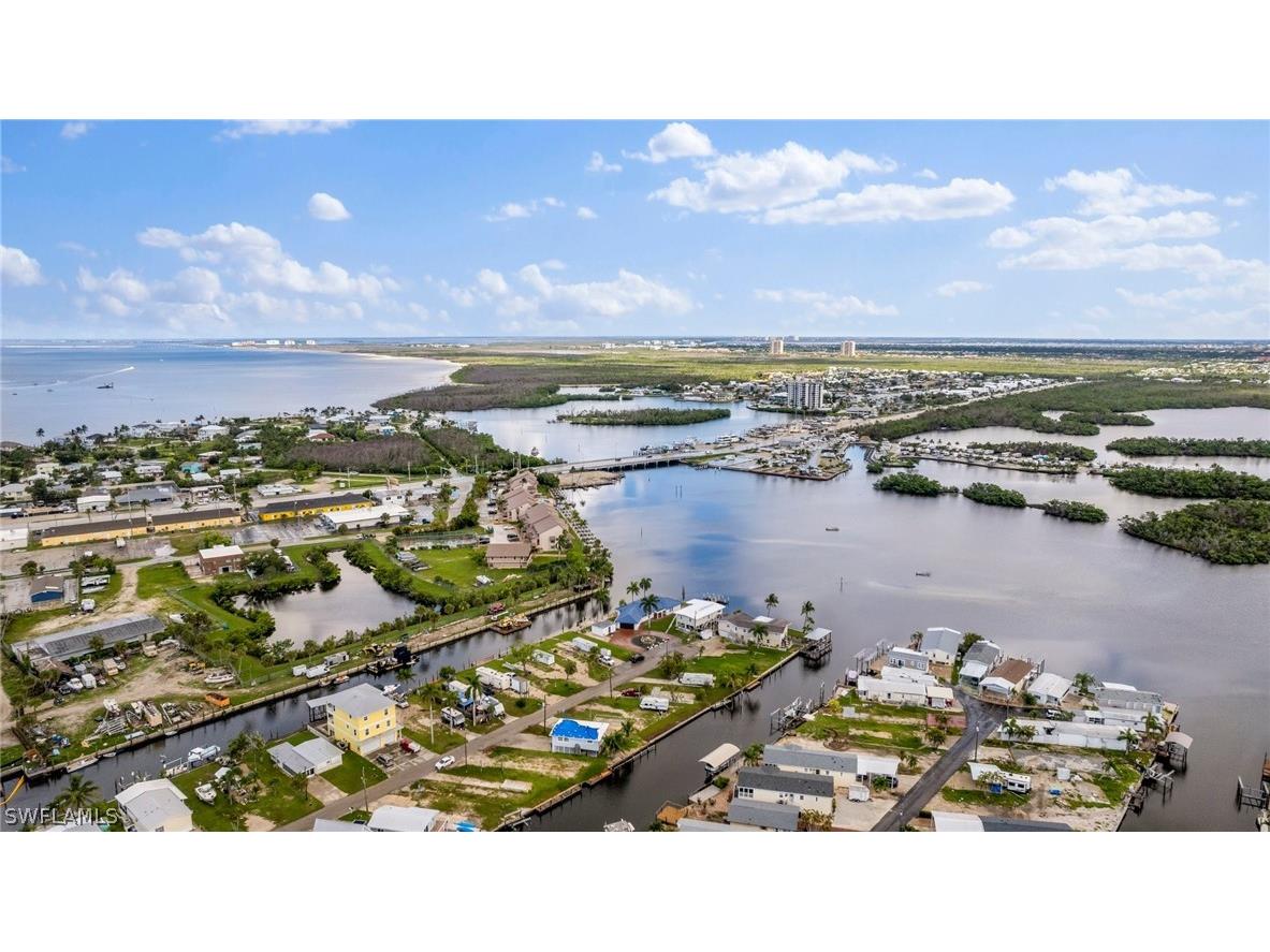 866 Oak Street Fort Myers Beach FL 33931 226010069 image13