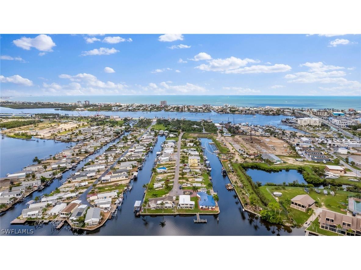 866 Oak Street Fort Myers Beach FL 33931 226010069 image7