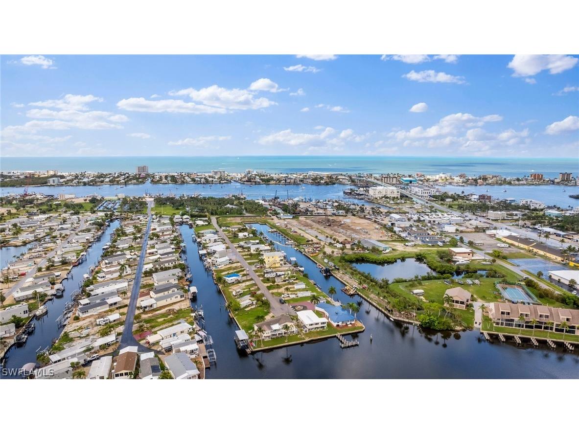 866 Oak Street Fort Myers Beach FL 33931 226010069 image8