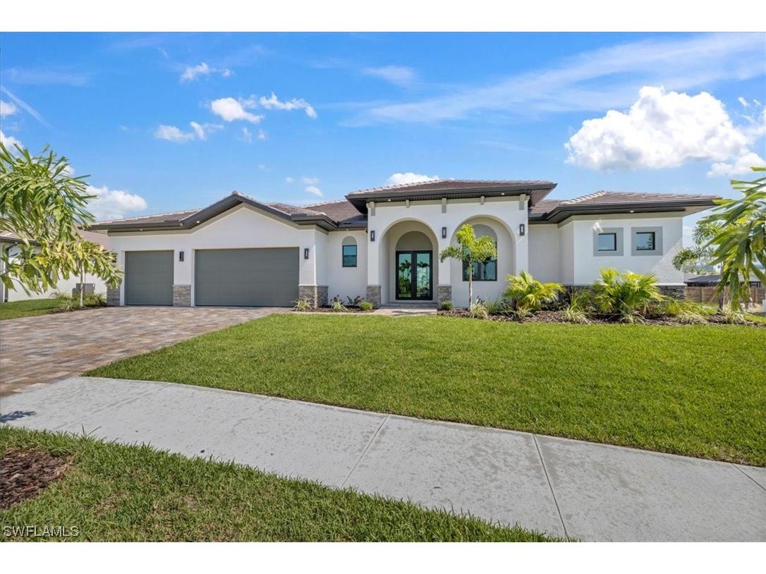 866 Palmetto Pointe Circle Cape Coral FL 33991 223036110 image1