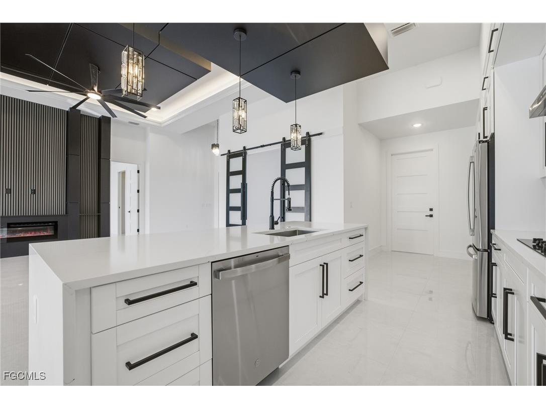 866 SW 18th Street Cape Coral FL 33991 2025015963 image21