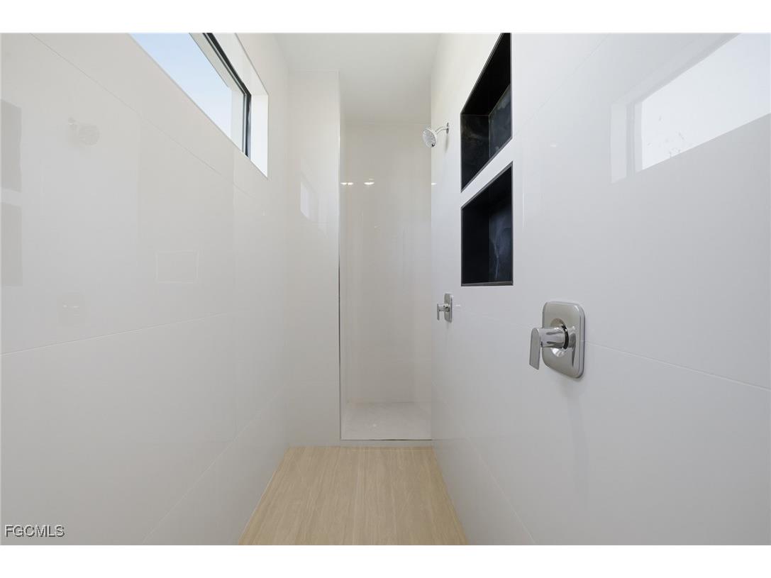 866 SW 18th Street Cape Coral FL 33991 2025015963 image37